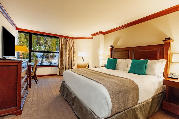 Everline Resort and Spa Lake Tahoe