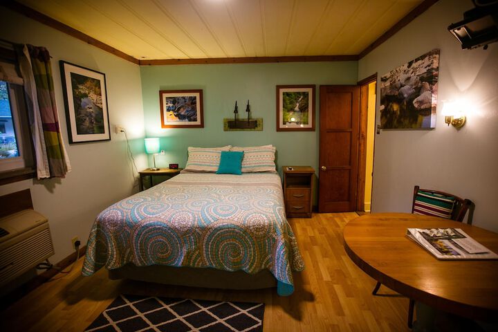 Room 120 of 236