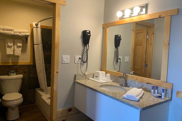 Americas Best Value Inn Wall