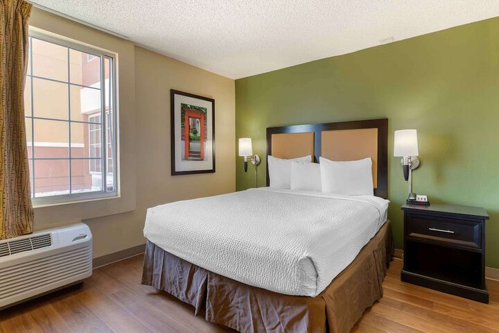 Extended Stay America Suites Newark Woodbridge