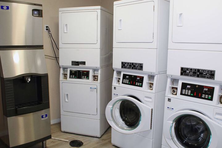 Room 8 of 25