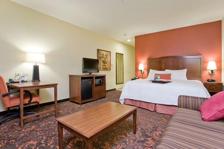 Room 9 of 19