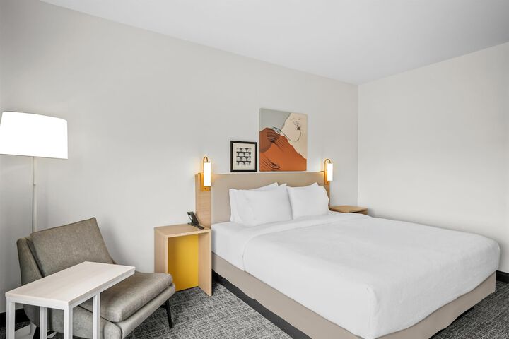 Spark by Hilton Garland Dallas East
