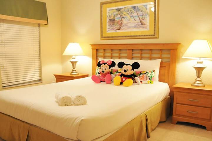 Room 14 of 34