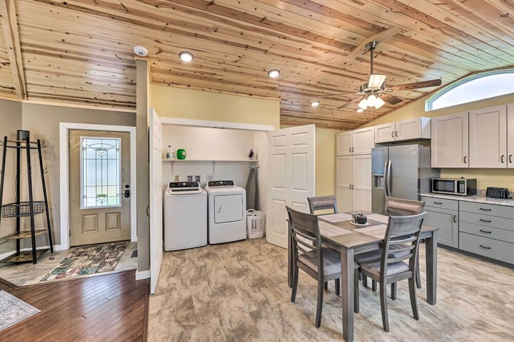 Modern Marlinton Home w / Hot Tub & Mtn Views!