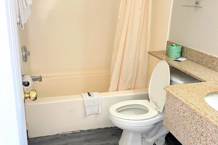 Room 40 of 51