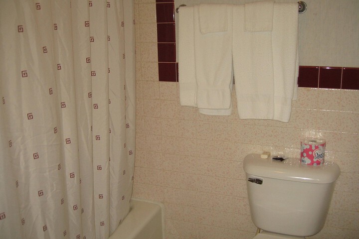 Room 15 of 33