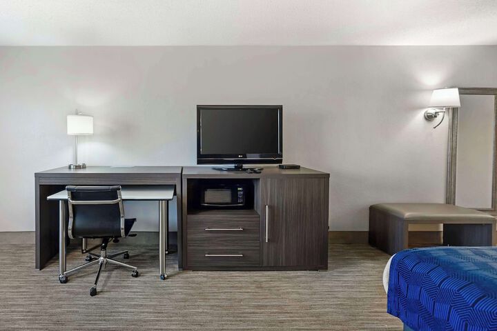 Room 15 of 24