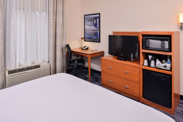Room 17 of 27