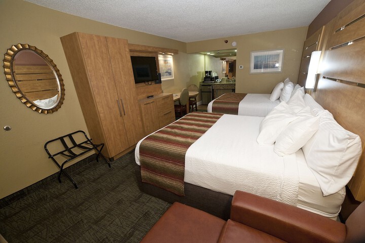 DeSoto Beach Hotel