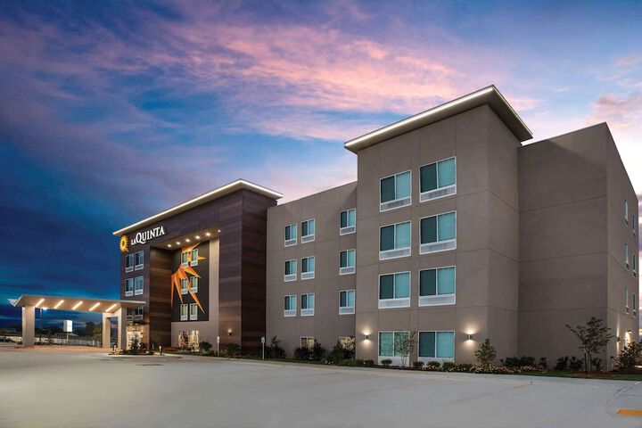 Hotel 2 of 31