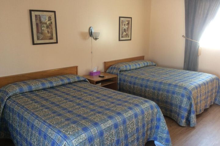 Room 6 of 46