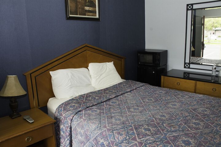Room 15 of 44