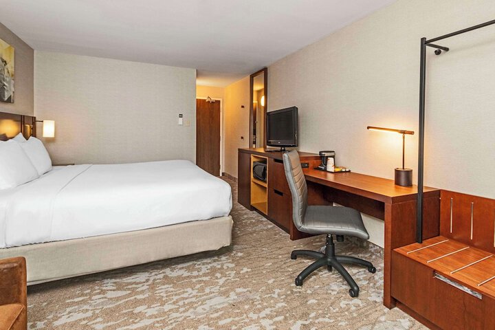 Room 36 of 53