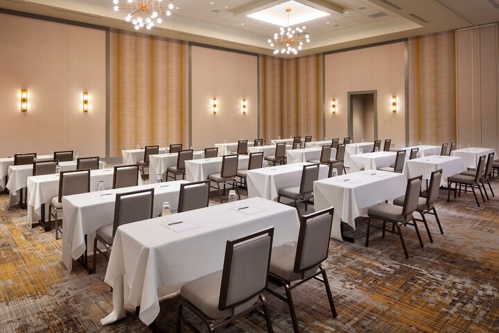 Embassy Suites by Hilton South Bend at Notre Dame