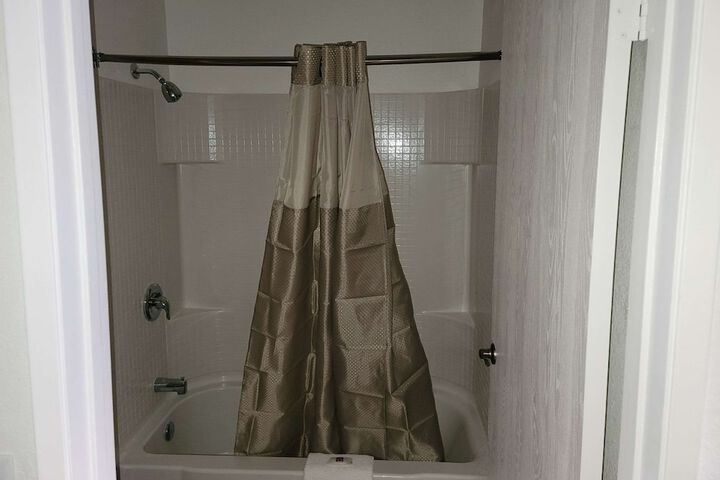 Room 14 of 29