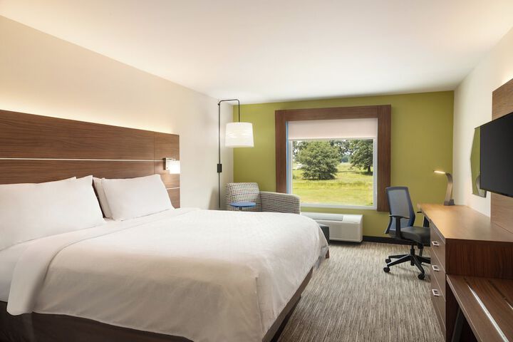 Holiday Inn Express Inn & Suites Searcy by IHG
