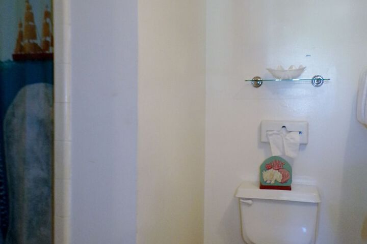 Room 13 of 90