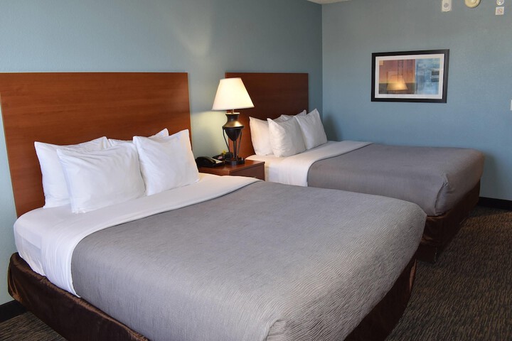 Quality Inn and Suites Garden of the Gods