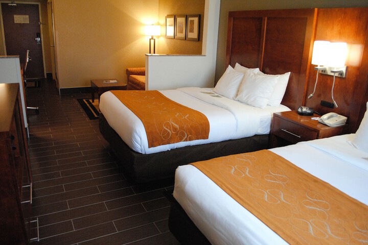 Comfort Suites Grand Rapids South