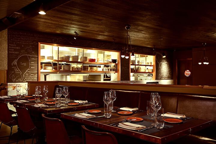 Dining 44 of 54