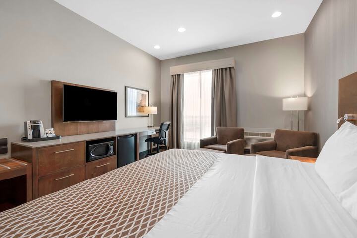 Room 14 of 37