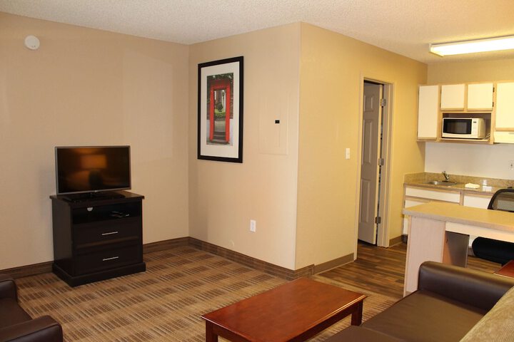 Room 16 of 35