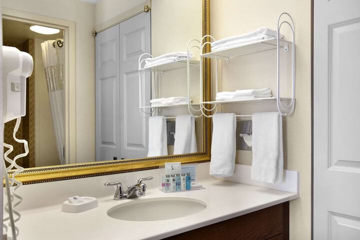 Hampton Inn & Suites Providence / Warwick-Airport