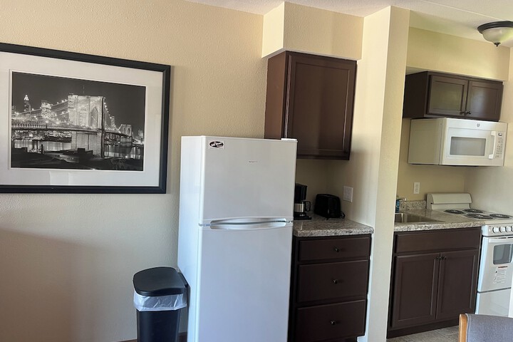 Room 71 of 443