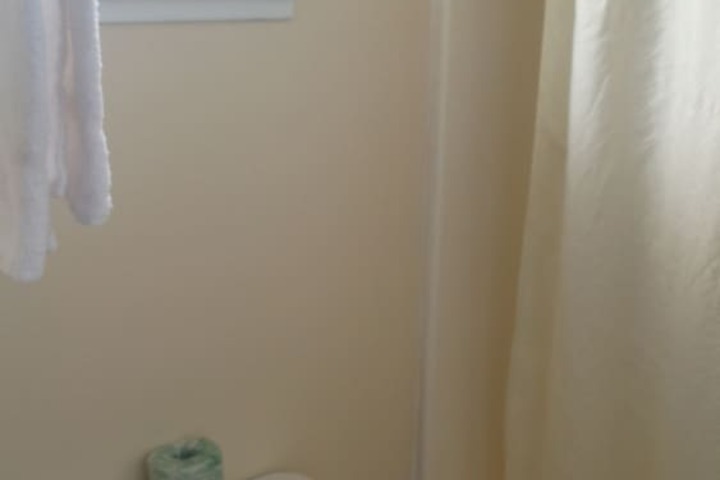 Room 16 of 34