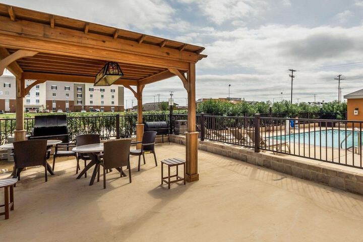 Comfort Suites Cotulla near I-35