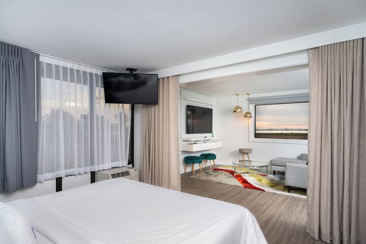 Room 32 of 56