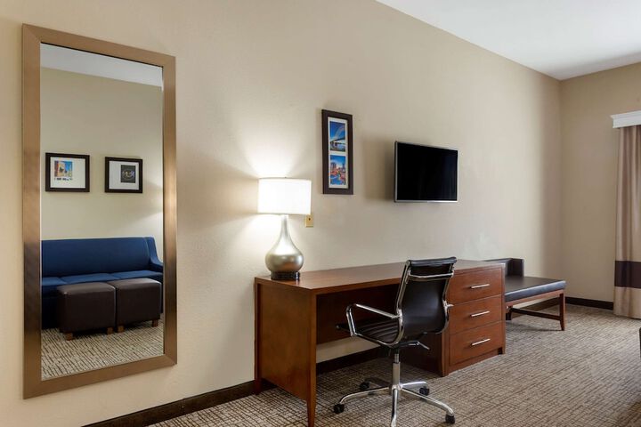 Room 22 of 38
