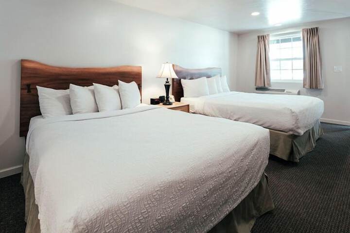 Room 12 of 19