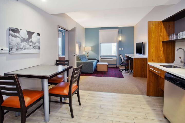 Room 12 of 33