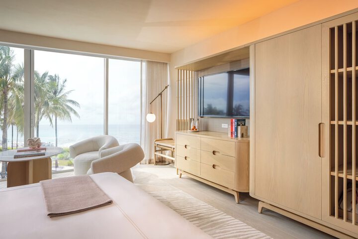 Room 30 of 63