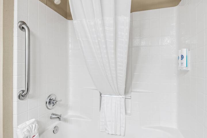 Comfort Suites Linn County