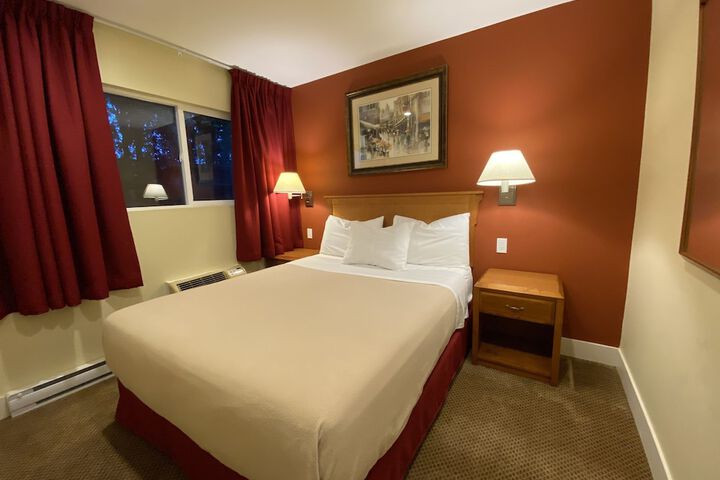 Sahara Courtyard Inn