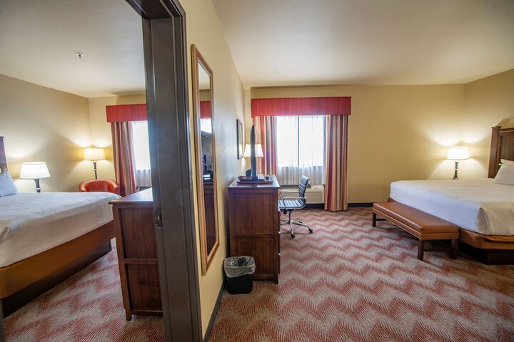 Room 10 of 35
