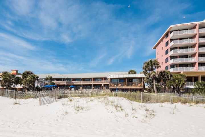 The Driftwood Lodge