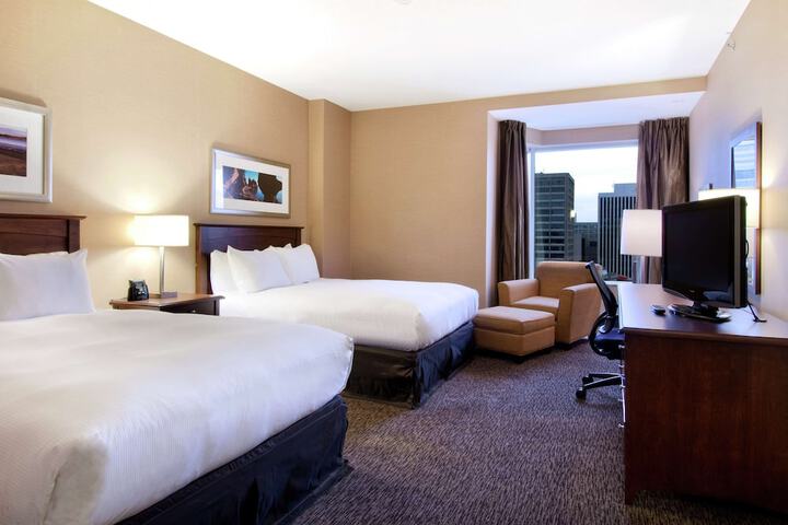 Room 42 of 60