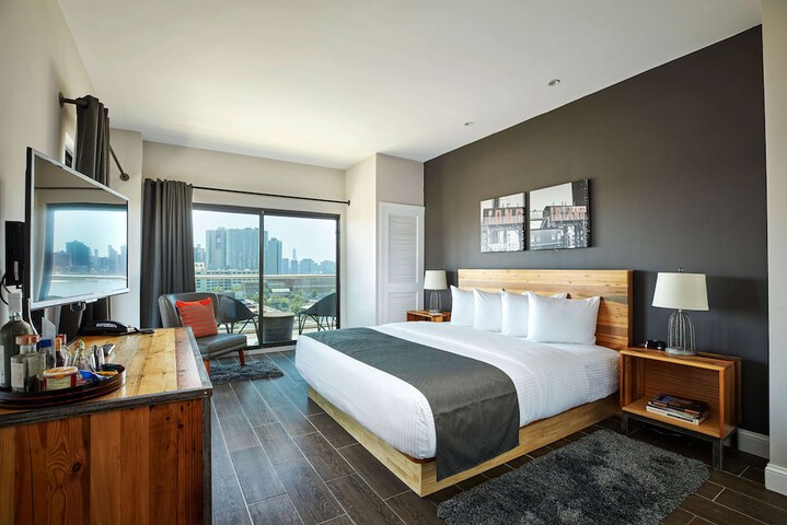 Room 7 of 49