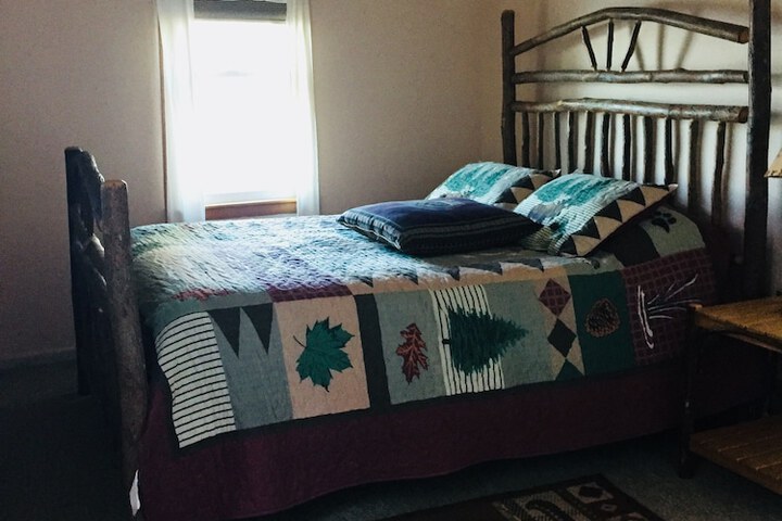 Room 12 of 46