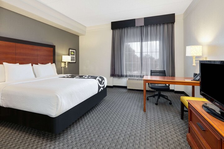 Room 19 of 28