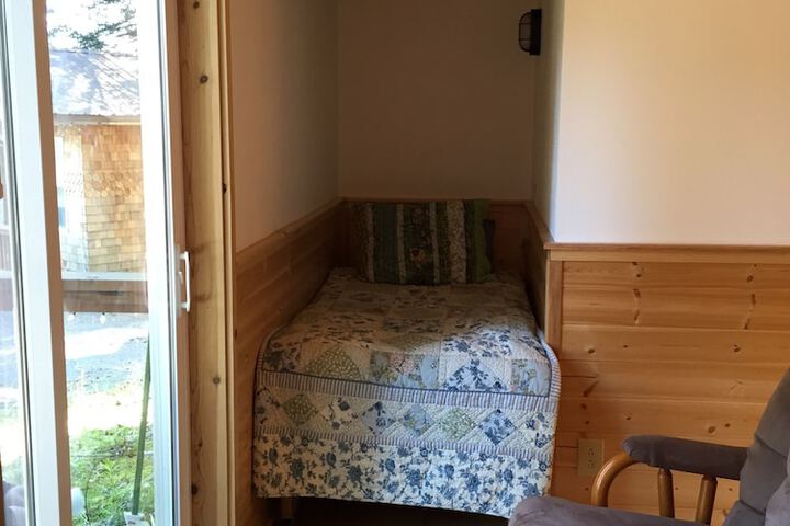 Room 33 of 112