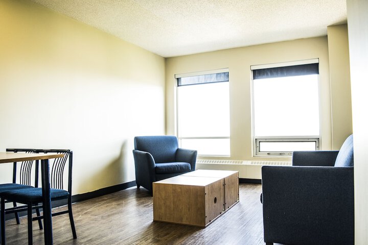 Room 33 of 51