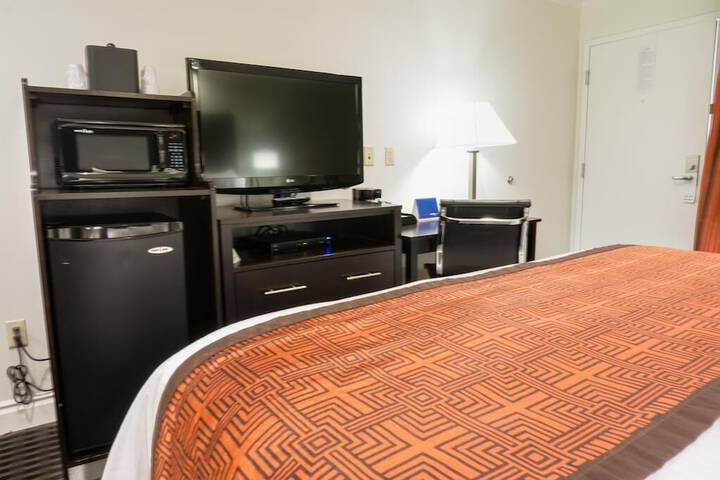 Room 25 of 29