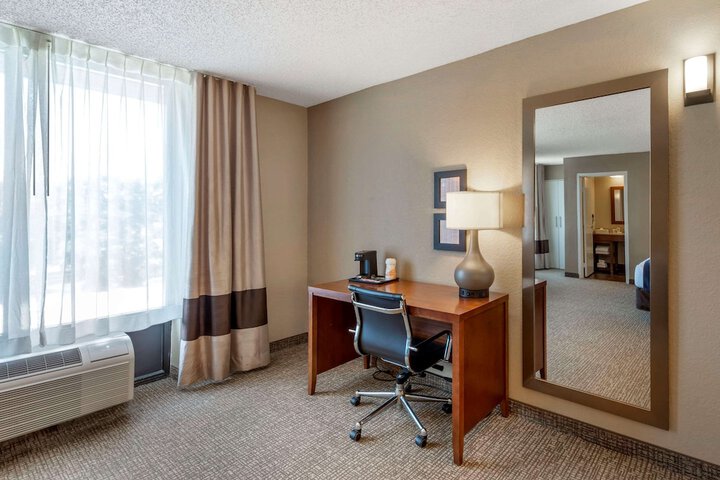 Room 11 of 30