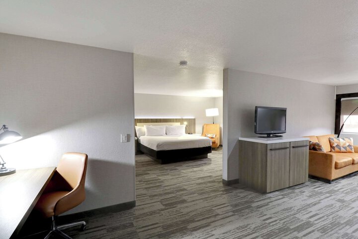 Room 14 of 44