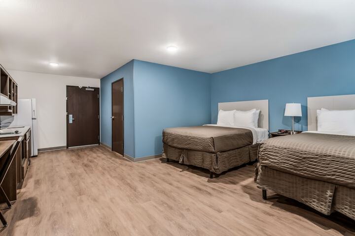 Room 10 of 21